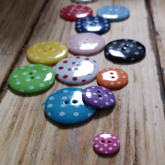 Spotty Buttons Size 20 (13mm)