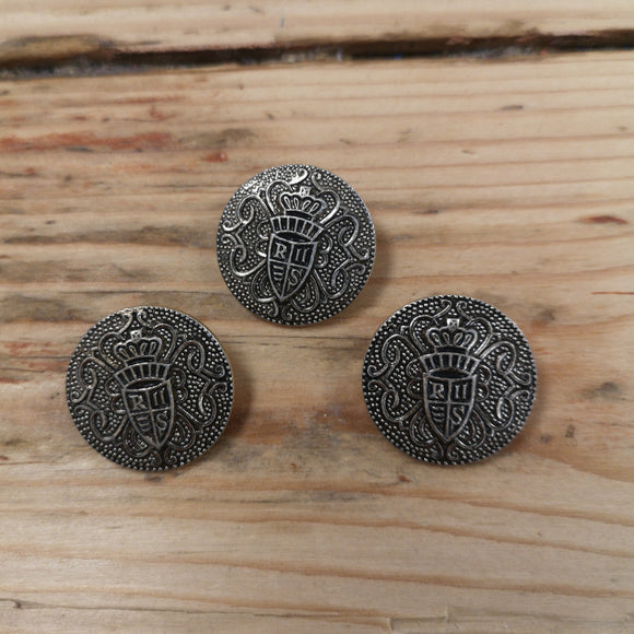 Vintage Buttons Set of 3x 23mm with embossed coat of arms and background filigree detail silver/black