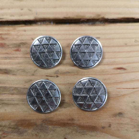 Vintage Buttons Set of 4 x 18mm with embossed triangles in silver metal